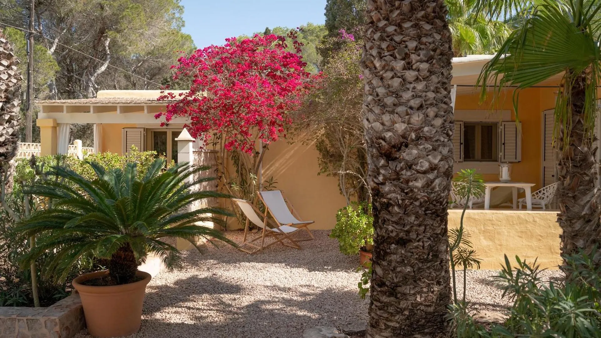 Bungalows Casa Amarilla Playa Migjorn